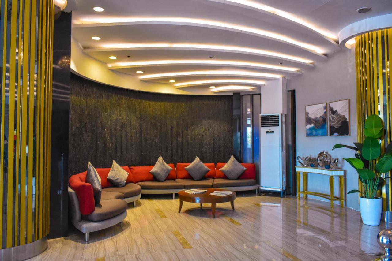 Mg Grand Hotel 奥隆阿波 外观 照片