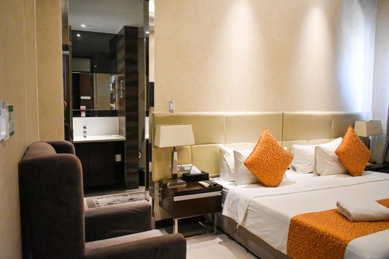 Mg Grand Hotel 奥隆阿波 外观 照片