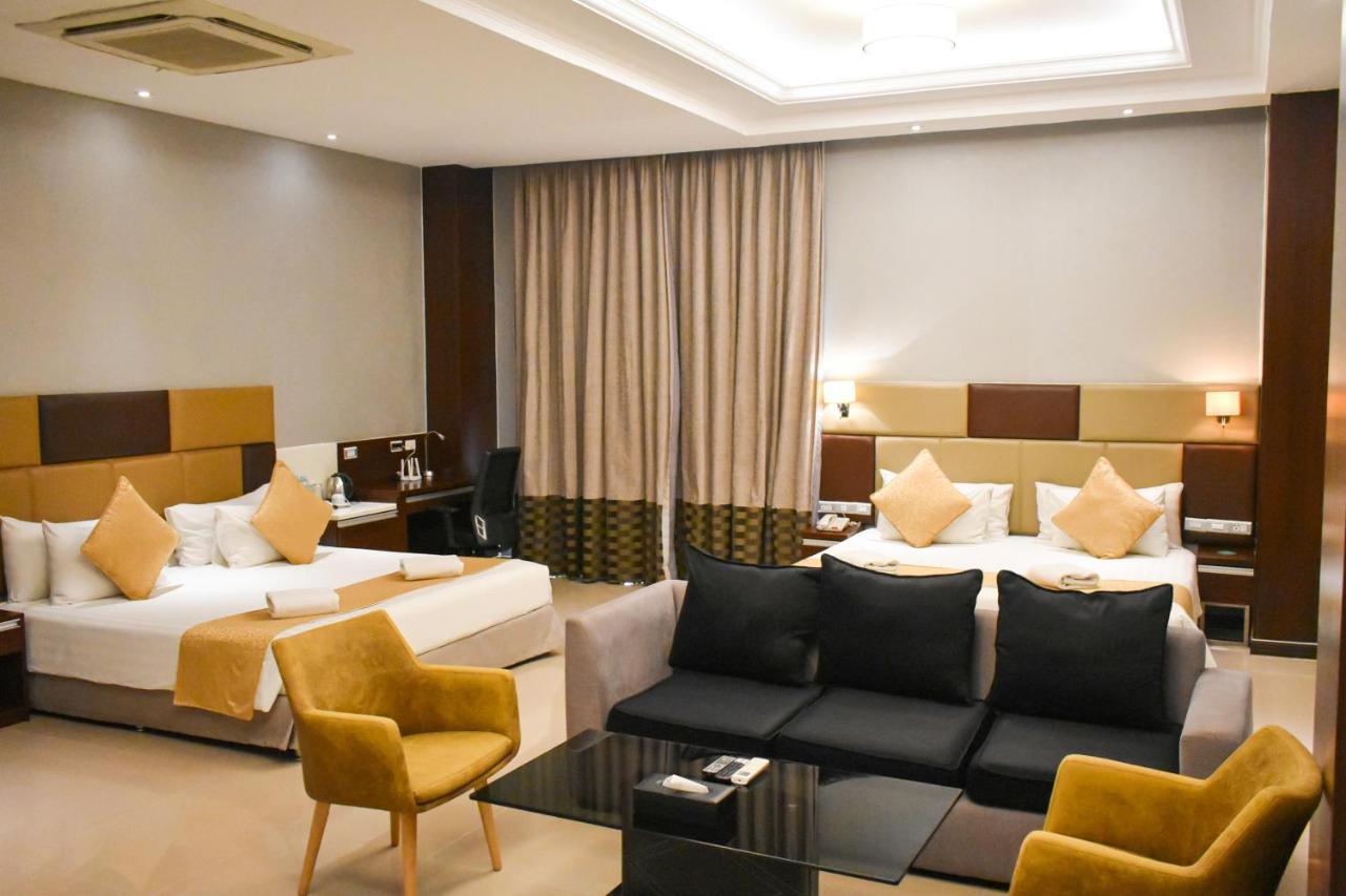 Mg Grand Hotel 奥隆阿波 外观 照片