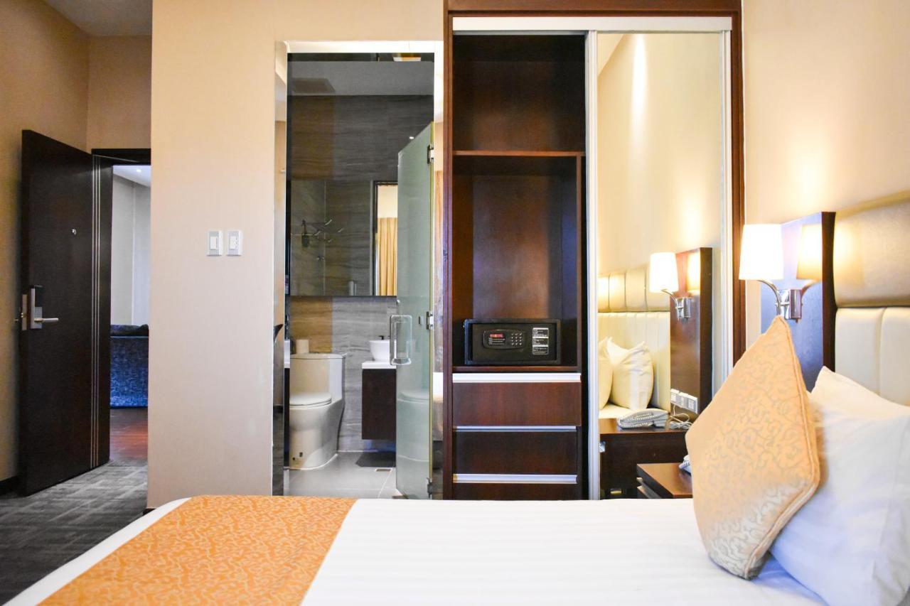 Mg Grand Hotel 奥隆阿波 外观 照片