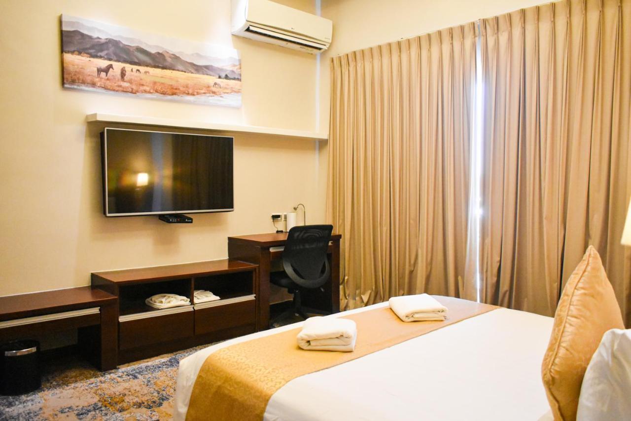 Mg Grand Hotel 奥隆阿波 外观 照片